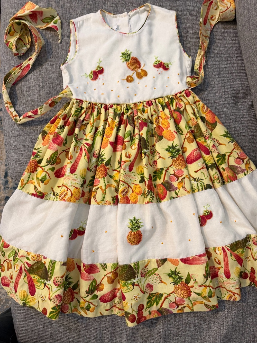 Narci Vintage Yellow Pineapple, Fruit Print Tiered Lined Party Dress size 4 VGUC
